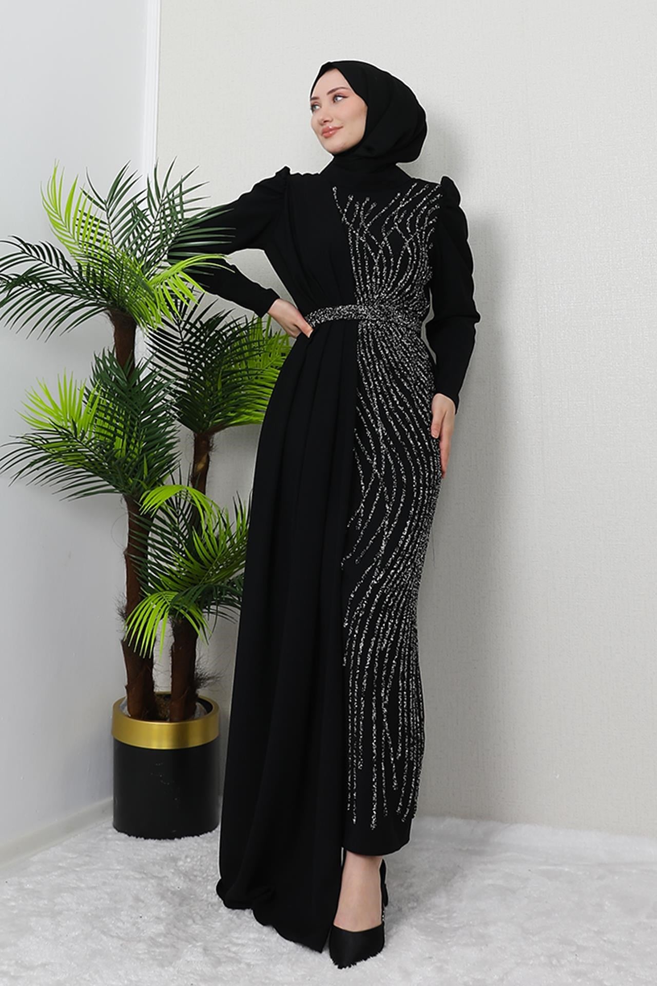 Serra Krep Elbise Siyah