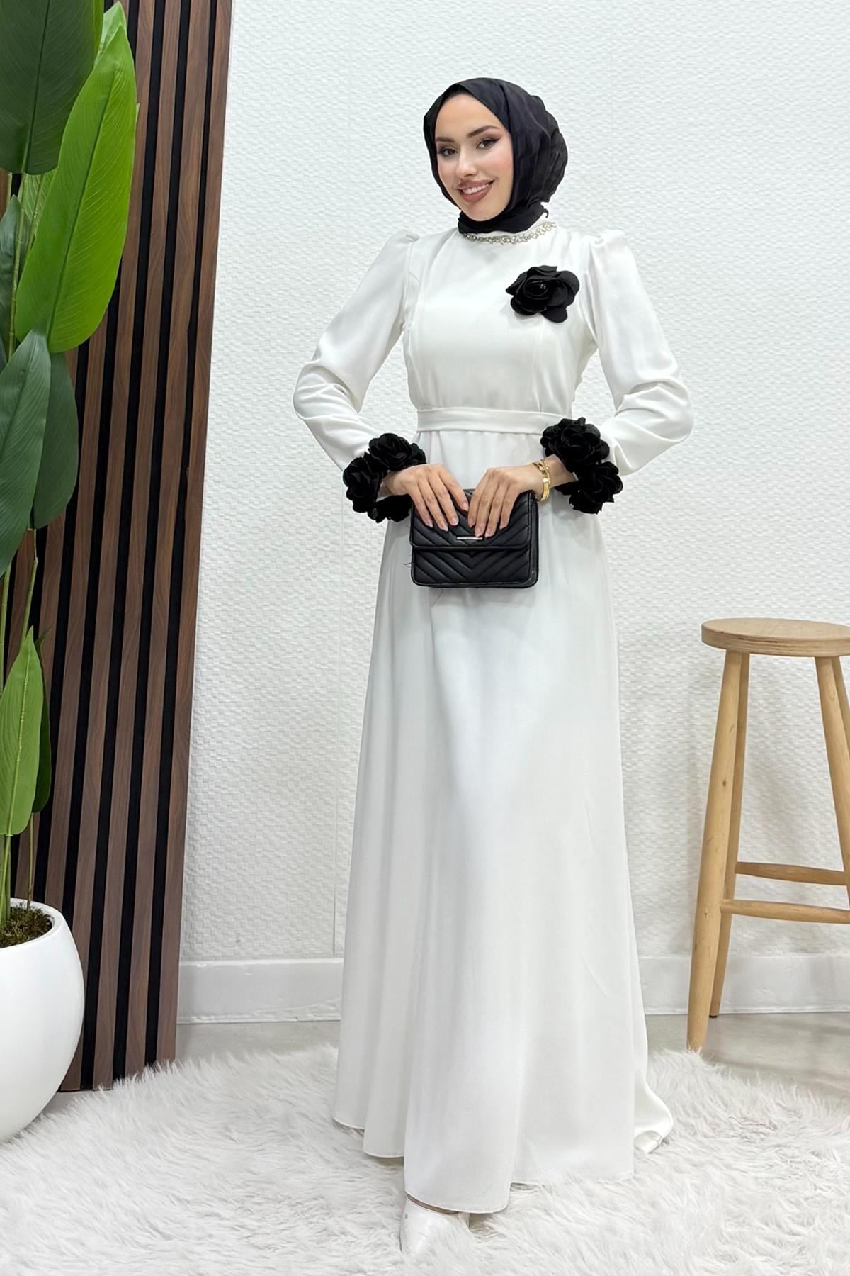 Taşlı Güllü Elbise Beyaz