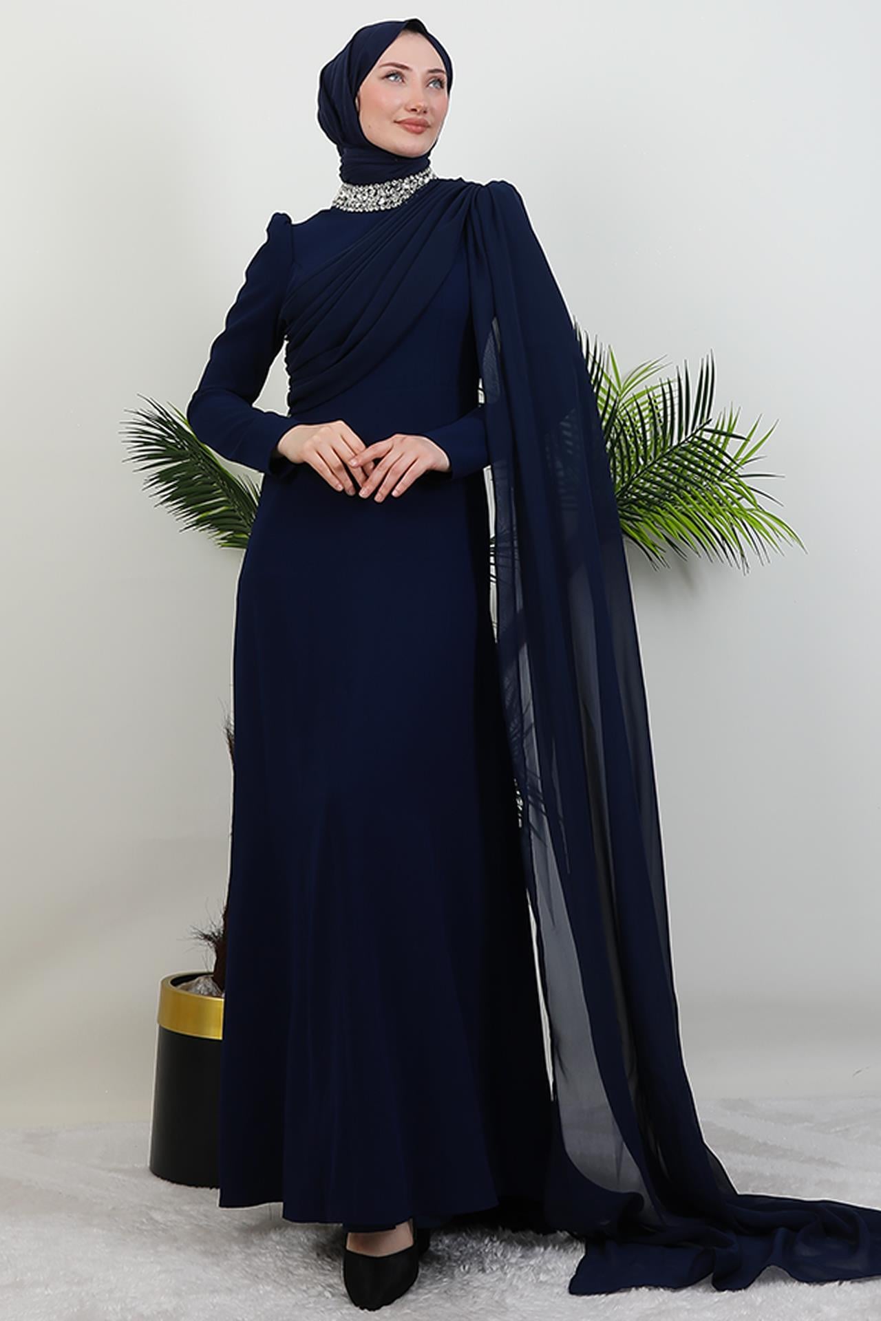 Yakası Taşlı Elbise Lacivert