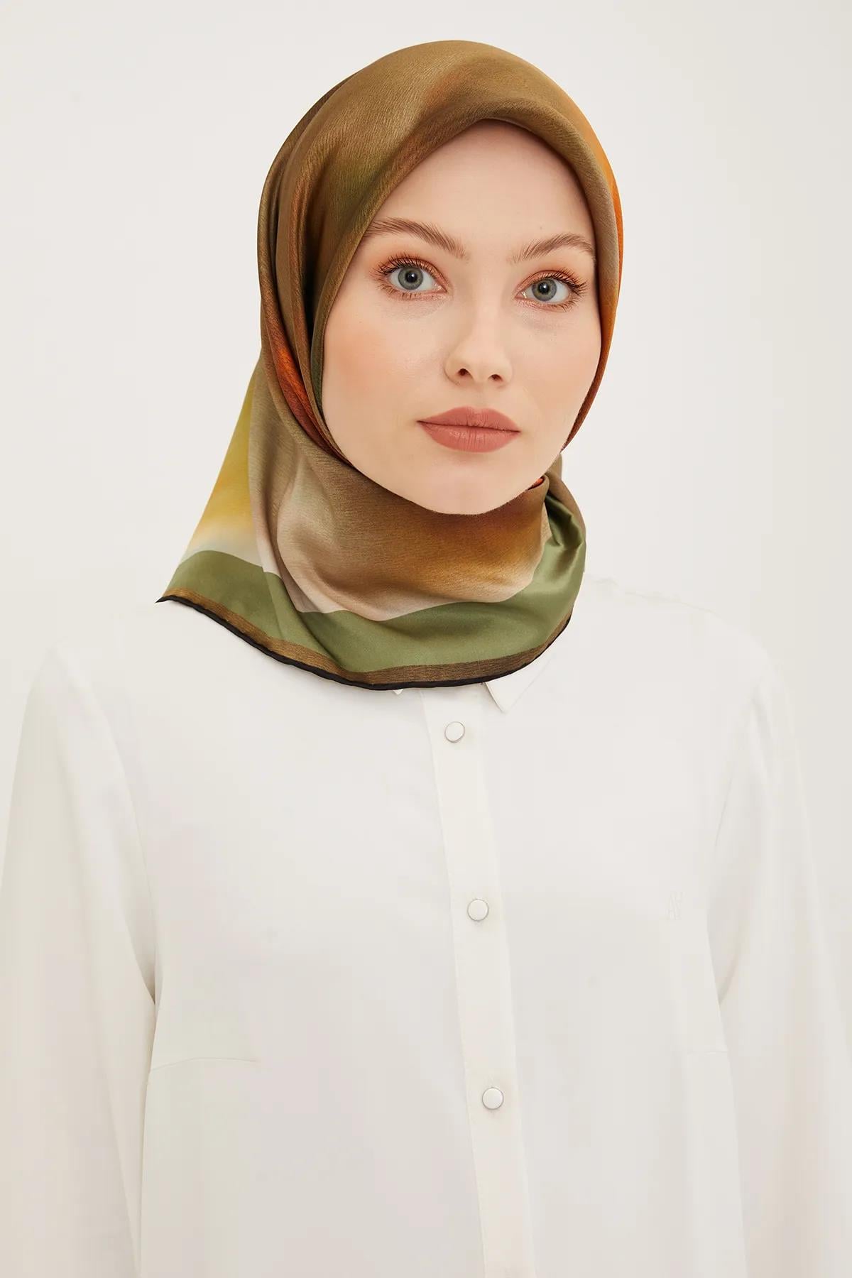 ARMINE NOSTALJİ SURA IPEK EŞARP