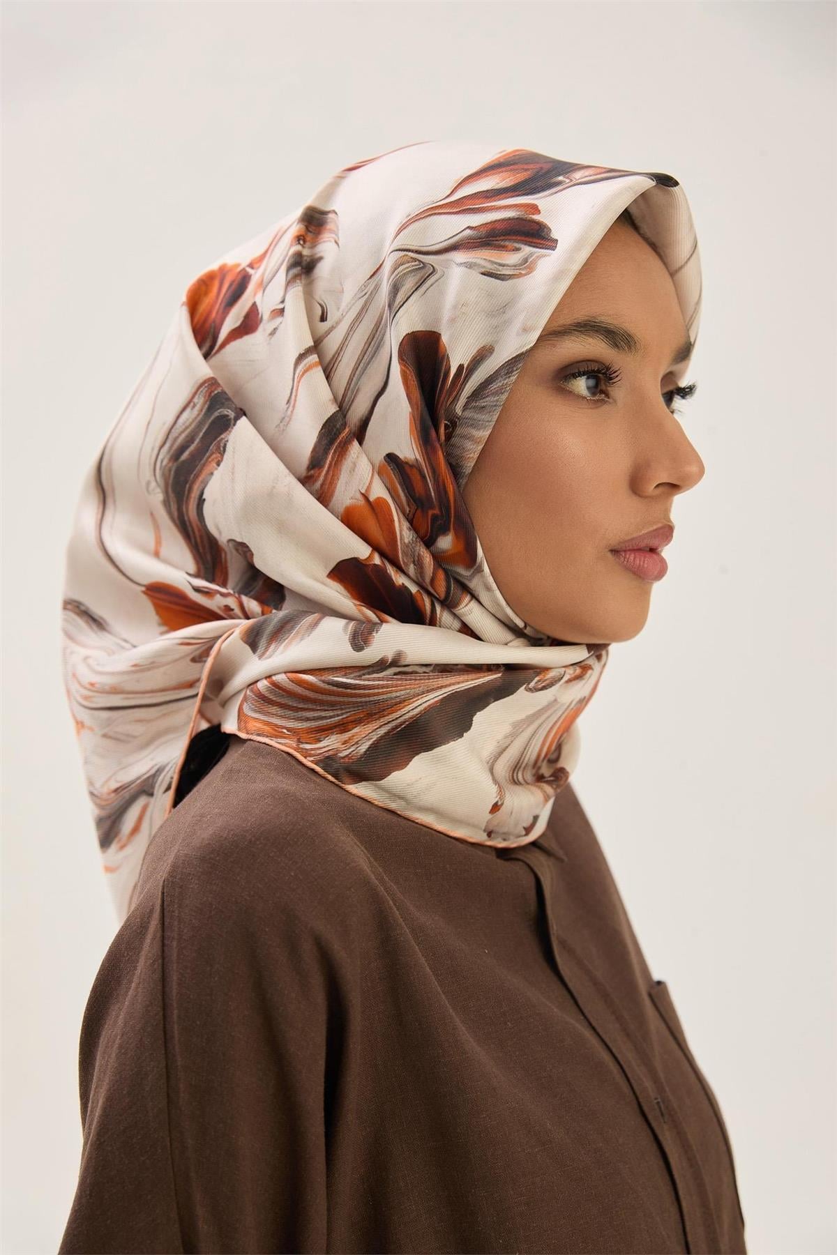 MAİSA TİVİL İPEK EŞARP