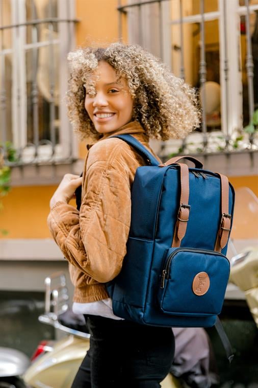 BKS Lacivert Sırt Çantası