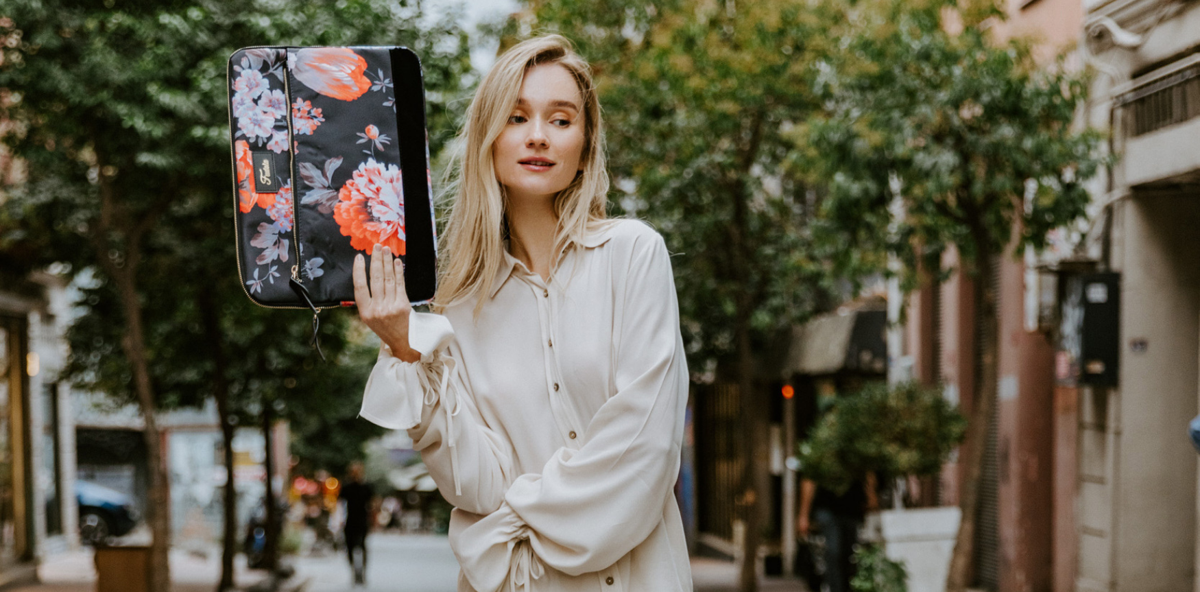 Fudela 13-14 inch Black Roses Macbook- Laptop Bag