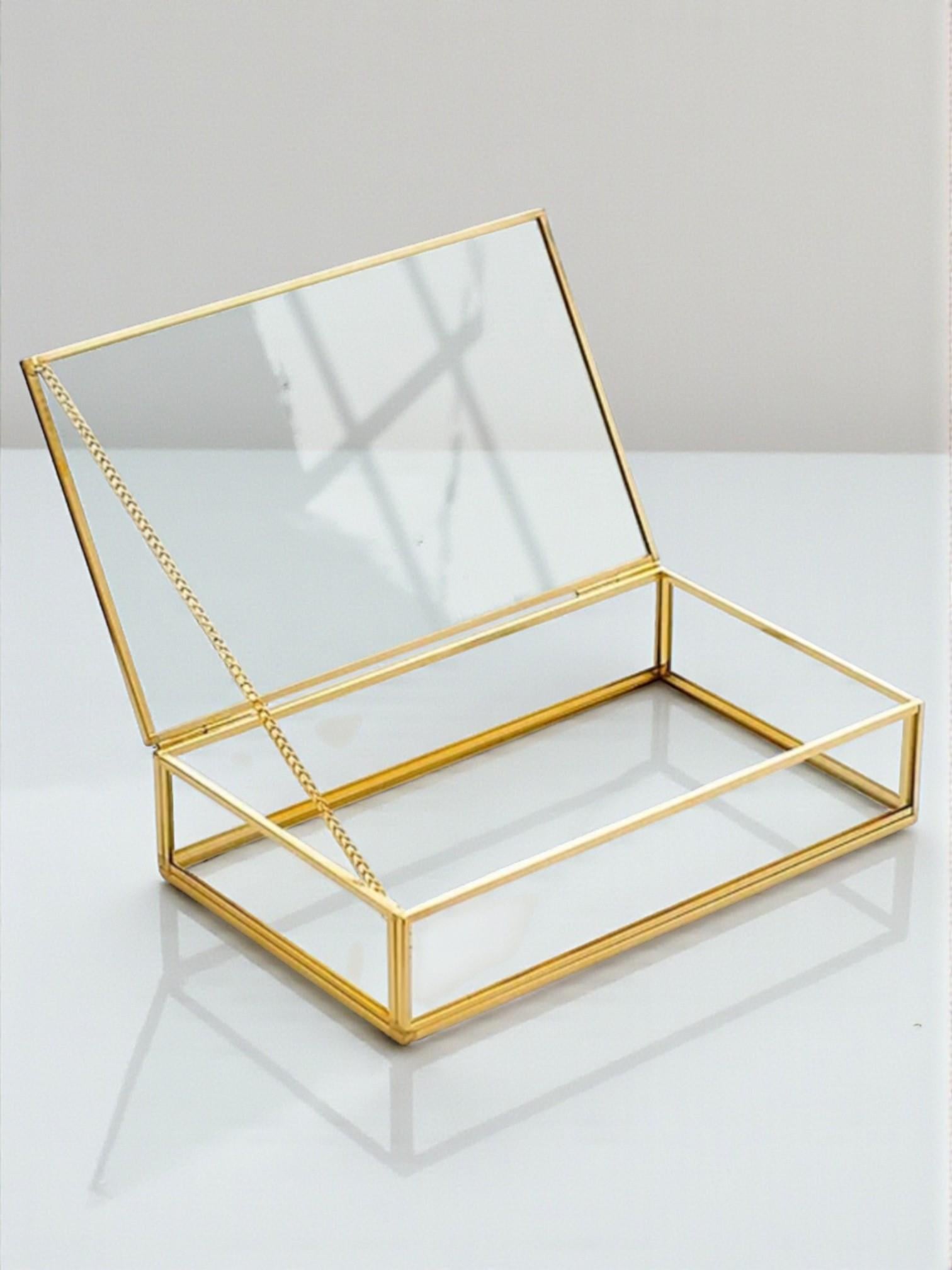Metal Çerçeveli Cam Çikolata Kutusu 20x30 cm – Nişan & Söz Sunumluk