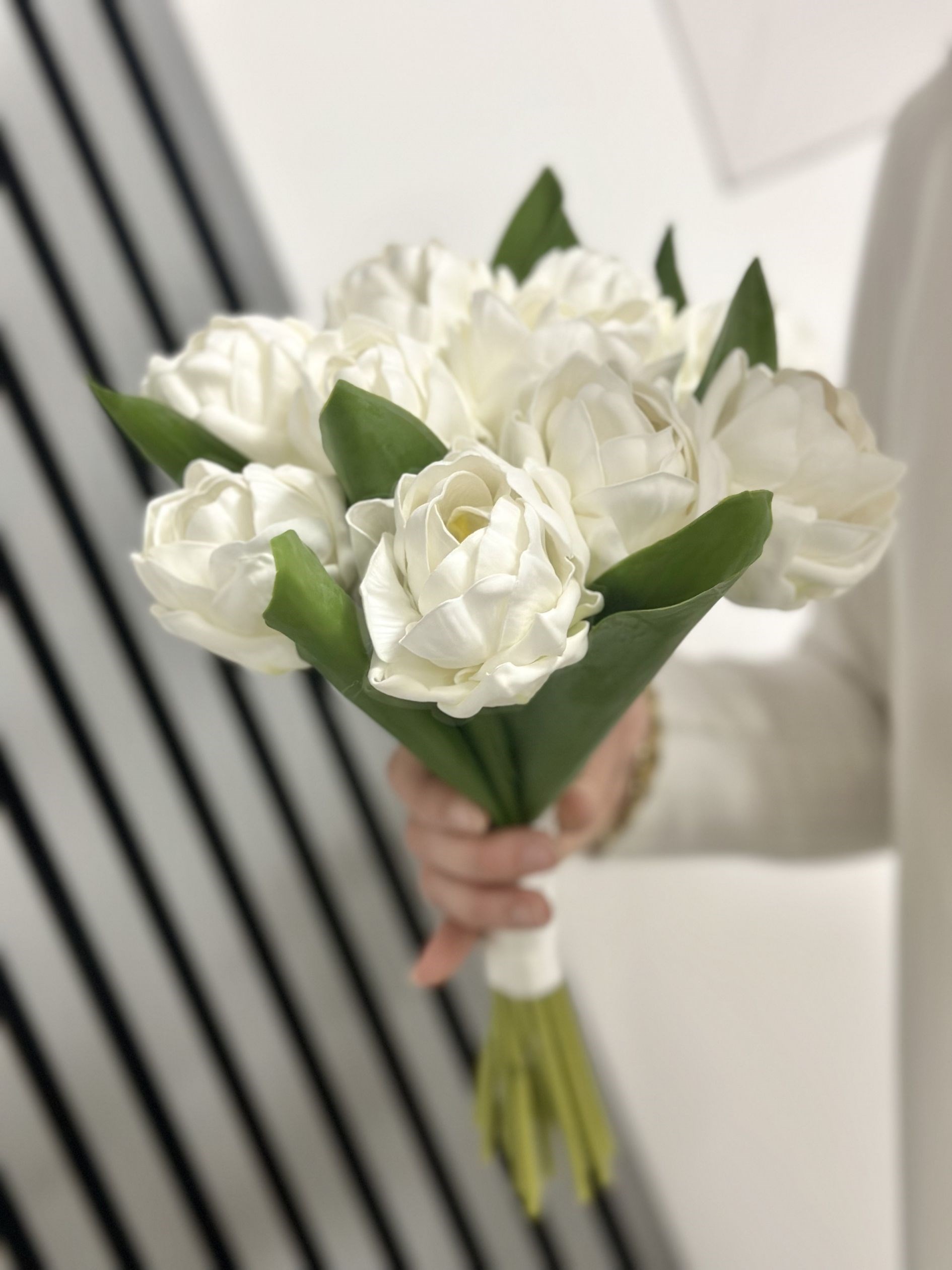 Veloura Rose Katmerli Islak Gül Gelin Buketi