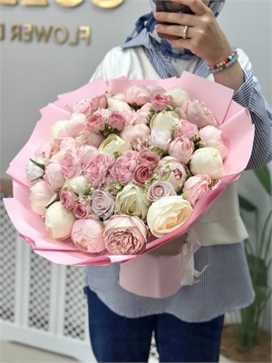 Soft Pembe Tonlu Gül ve Şakayık Yapay Çiçek İsteme Buketi