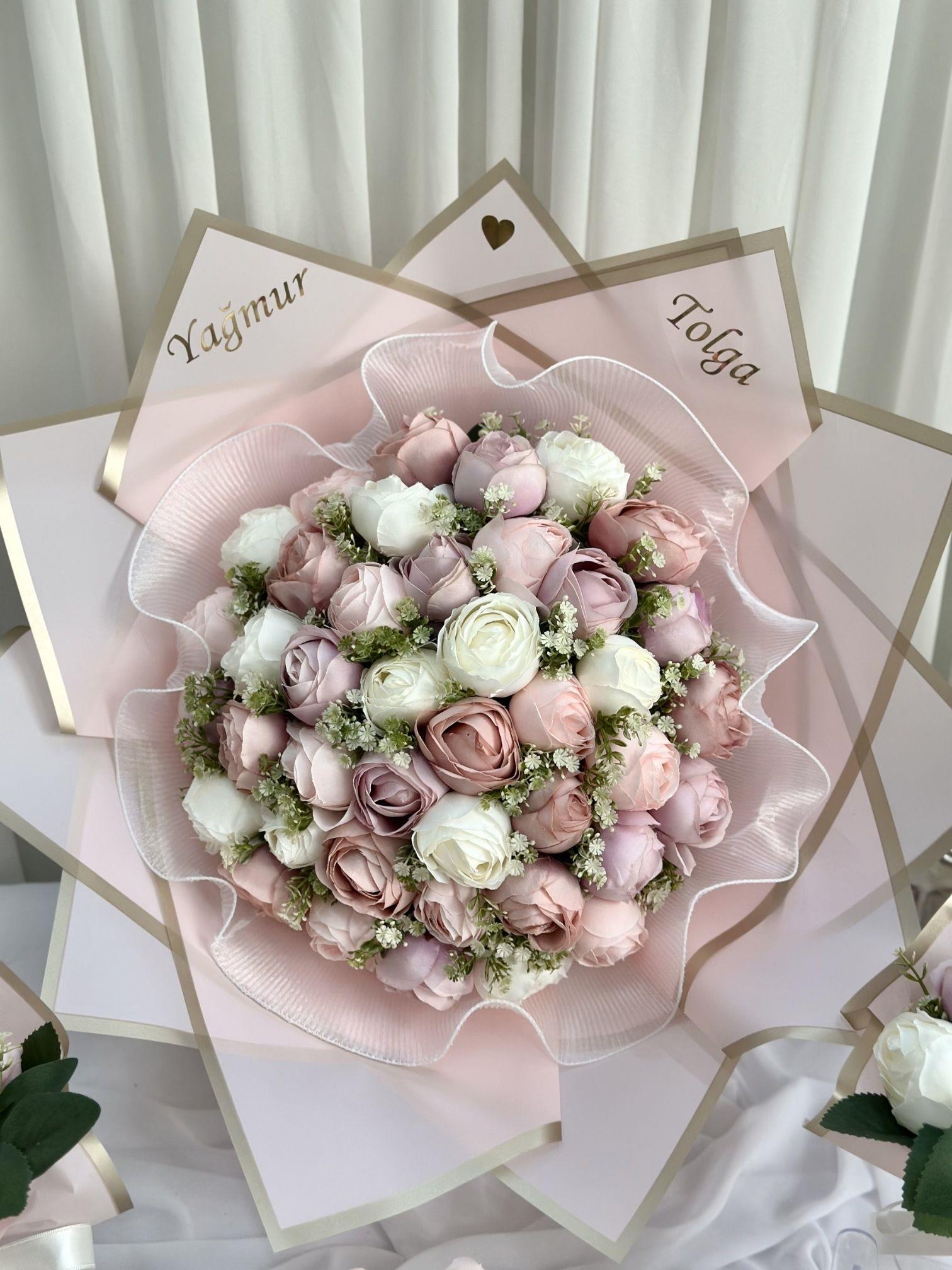 41'li Pembe Krem Soft Tonlu İsteme Buketi