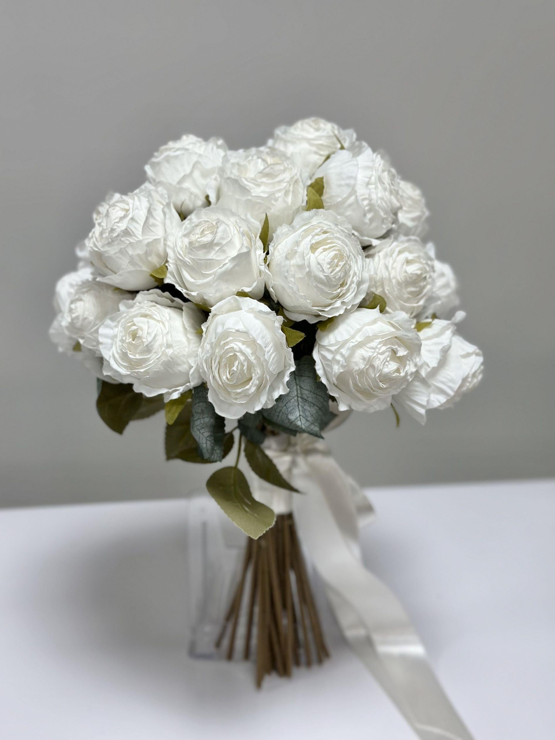 Bianco Peony Gelin Buketi – Beyaz Şakayık Premium Bridal Bouquet