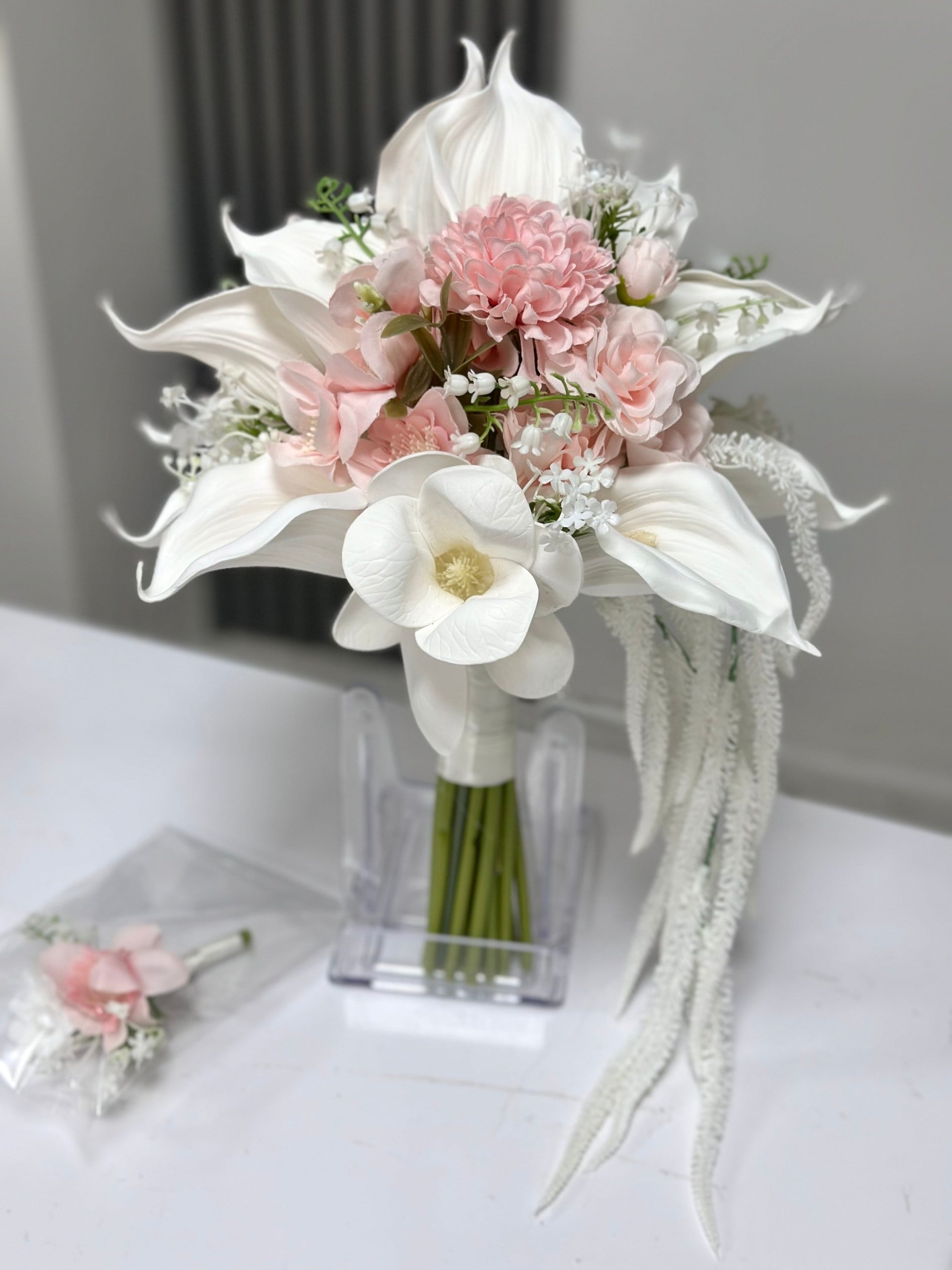 Pearl Blush Islak Gala ve Manolya Gelin Buketi | Pembe Çiçek ve Amarantus Detaylı