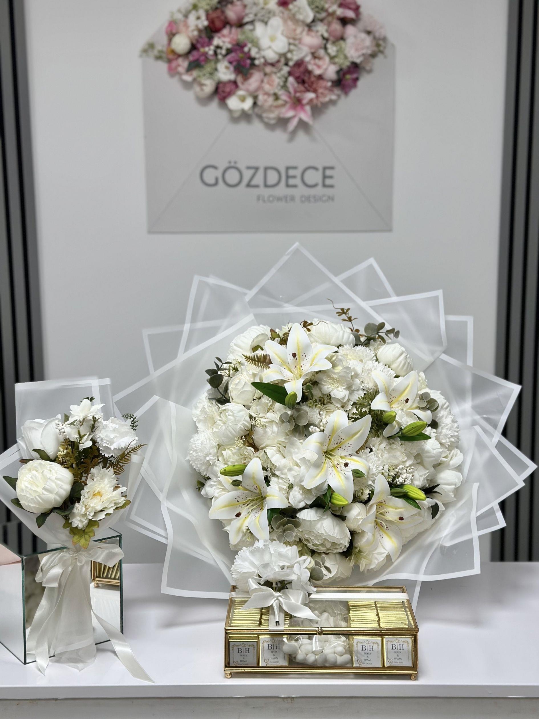 Pure Lily Elegance İsteme Seti Zirve Boy – 80 Madlen & Anne Çiçekli