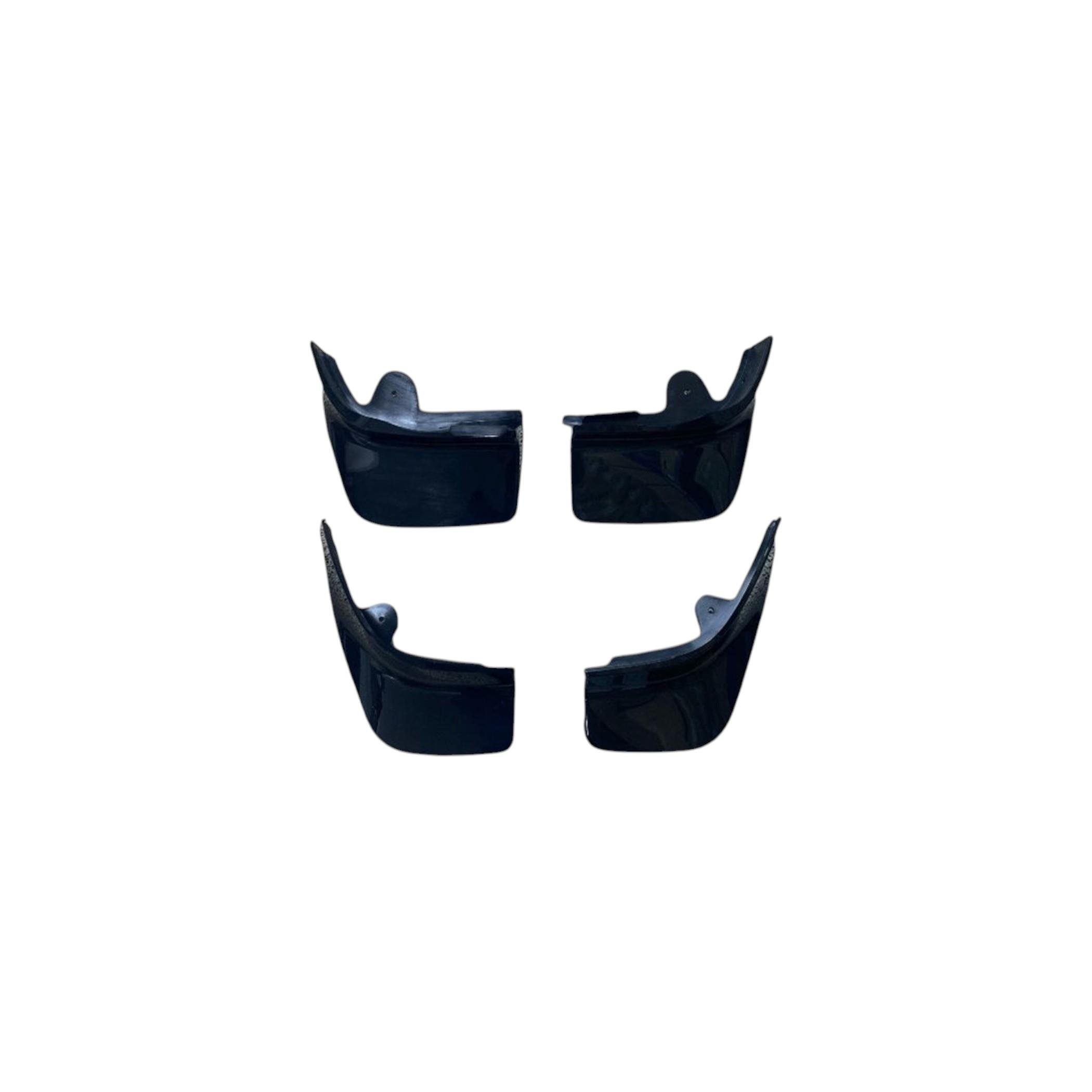 ÖN-ARKA PAÇALIK SETİ RANGE ROVER VOGUE L460 2022-2025 PARLAK SİYAH VPLKP0501-VPLKP0502