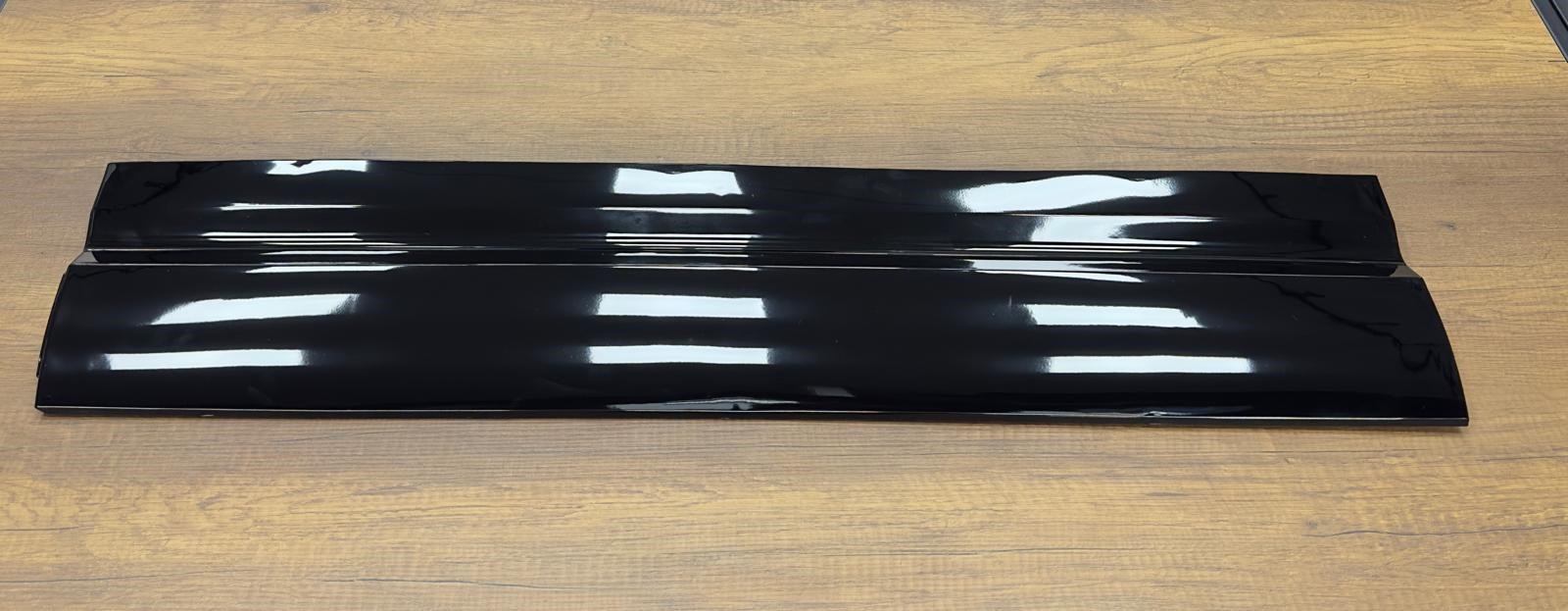 ÖN KAPI ÜSTÜ KAPLAMA SOL PİYANO BLACK NEW DEFENDER 110 -LR130600 - LR146209 - LR146211 - LR146712 - LR146713 - LR160384