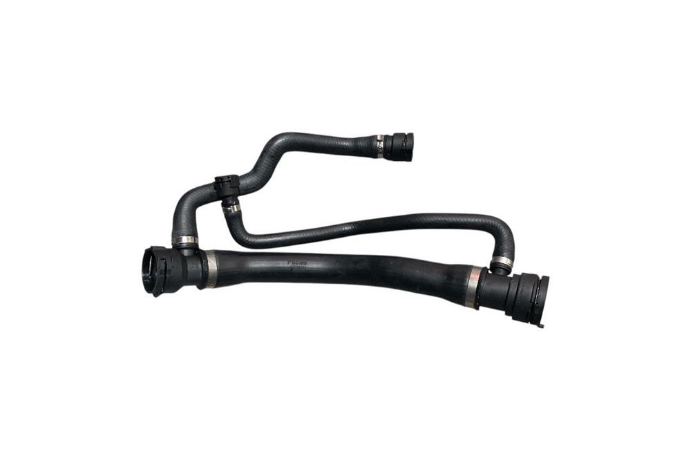 RADYATÖR HORTUMU ÜST BMW E65 17127535742