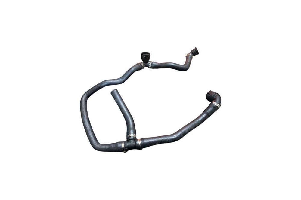 RADYATÖR SOĞUTMA HORTUMU BMW F20 F30 F80 17127596834