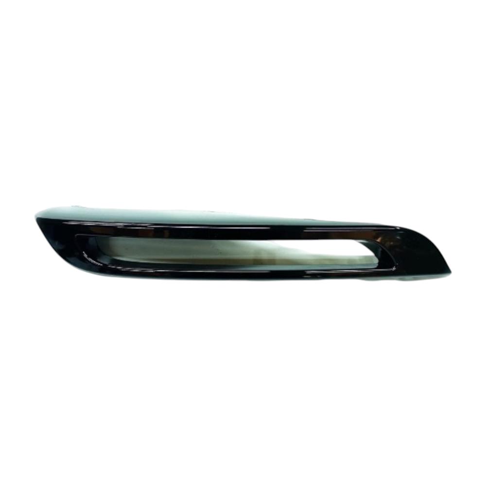 SİS LAMBA ÇERÇEVESİ SOL RANGE ROVER VELAR LR093516