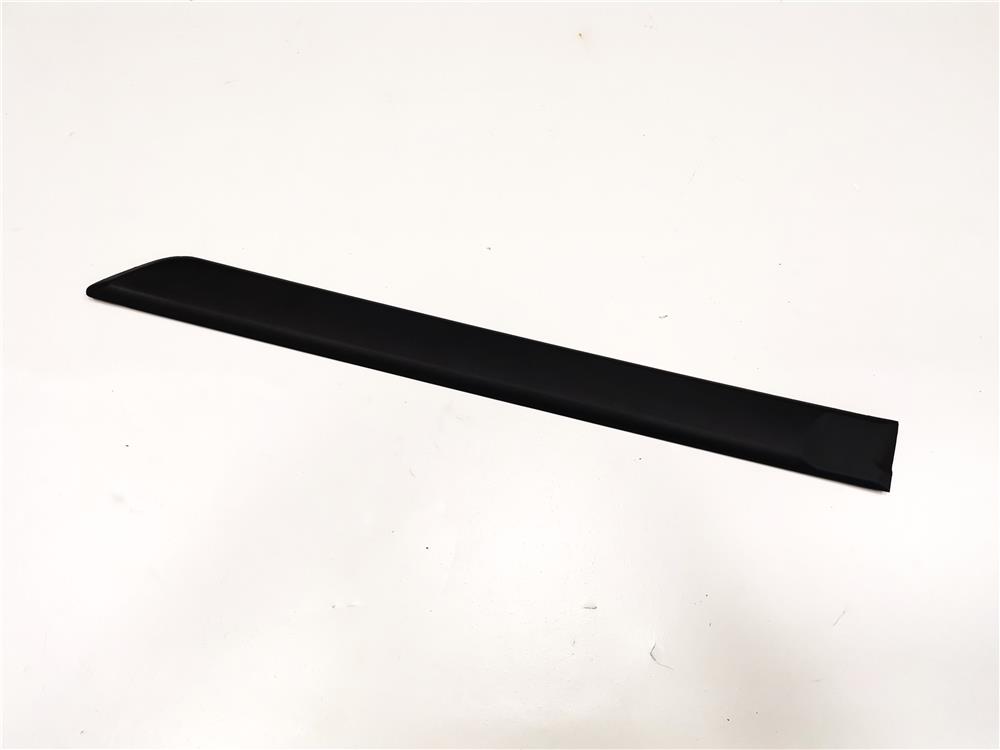 YAN ÇITA SOL (ARKA KAPI ÜZERİ İNCE) FREELANDER 2  LR001671