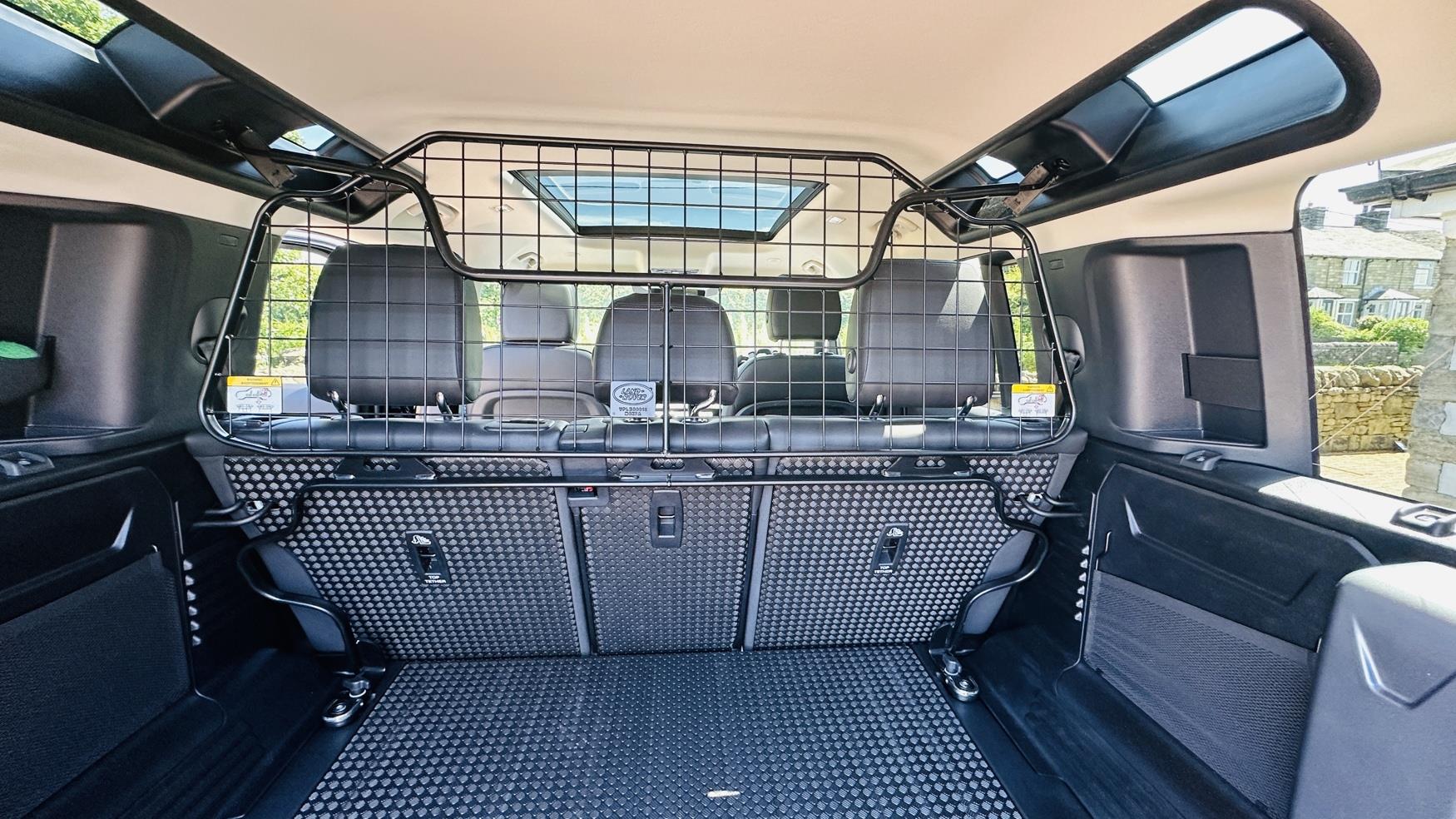 YENİ DEFENDER ARKA KARGO BARİYERİ KÖPEK KAFESİ VPLES0612