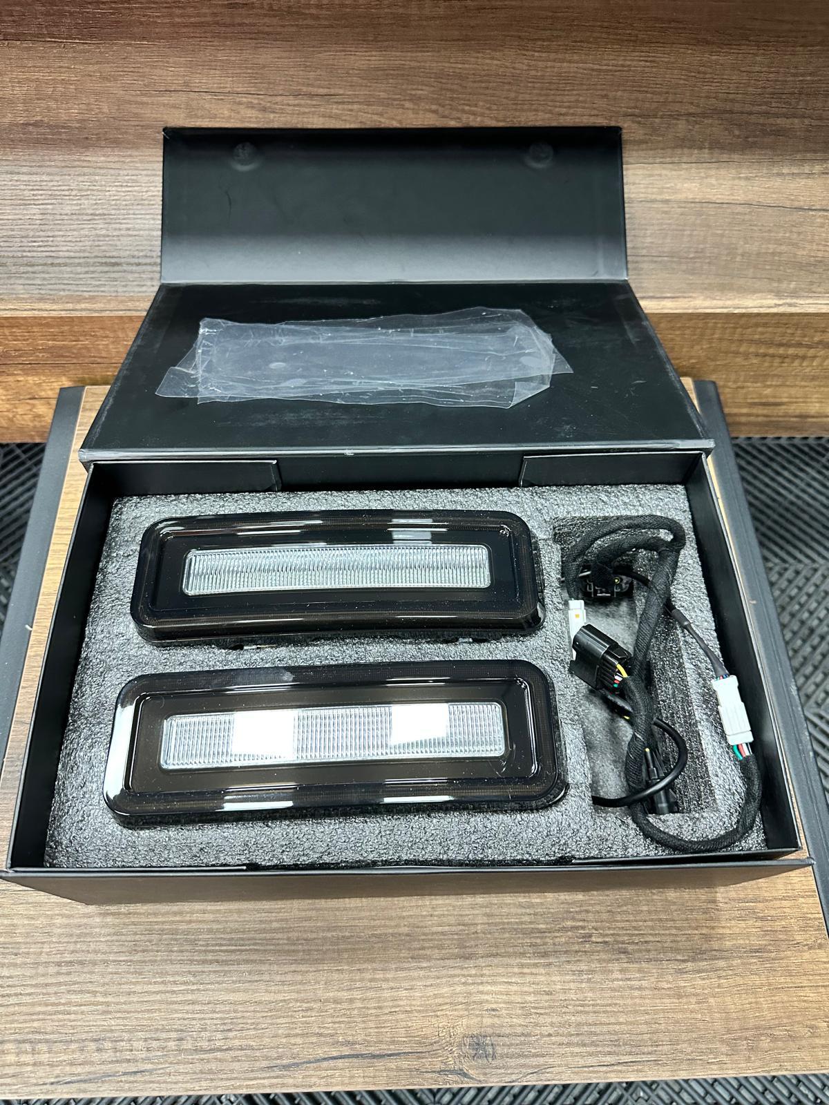 YENİ DEFENDER GERİ VİTES LAMBA SETİ TAMPON ÜSTÜ