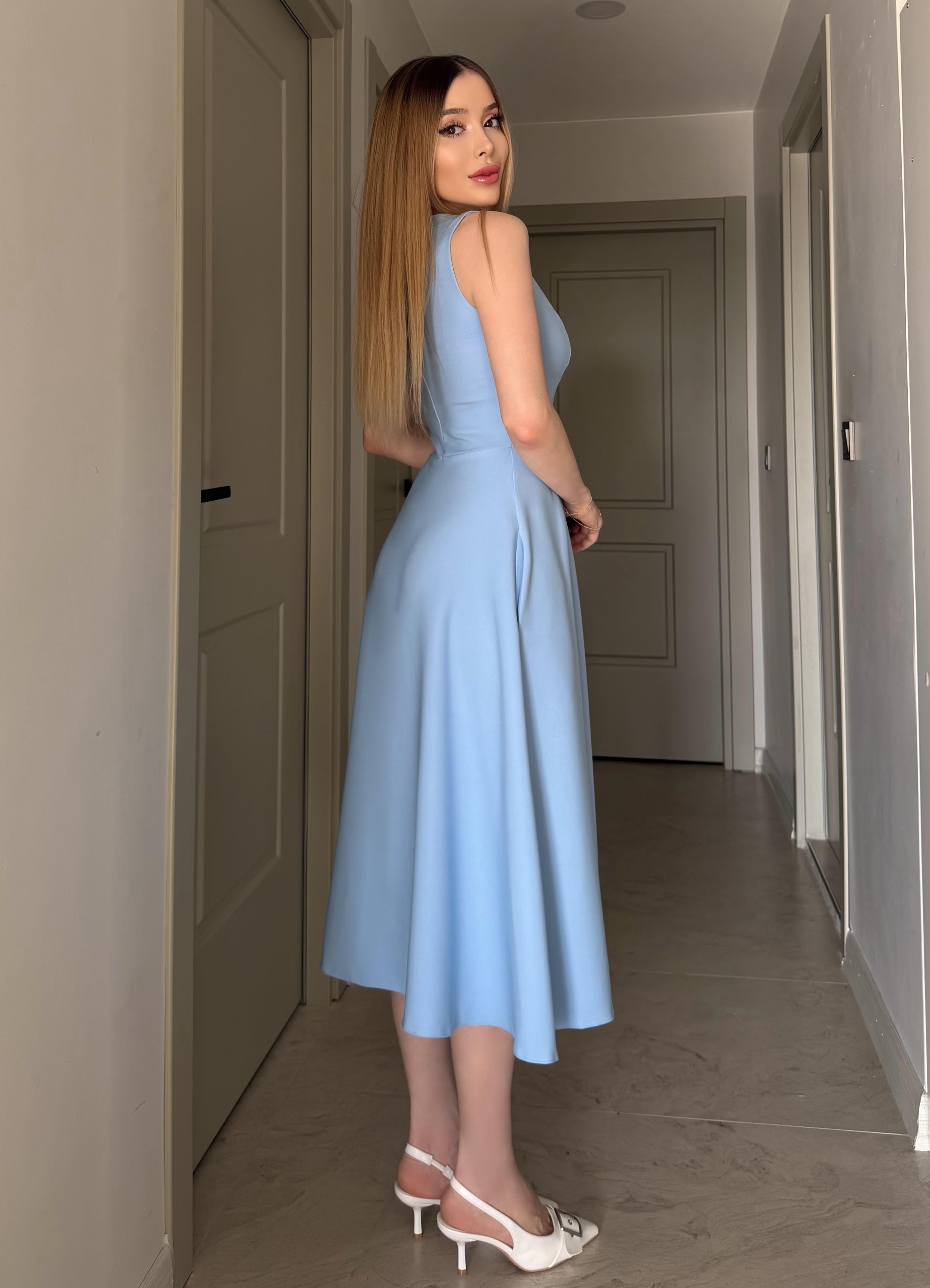 Elegance Flow Halter Midi Dress