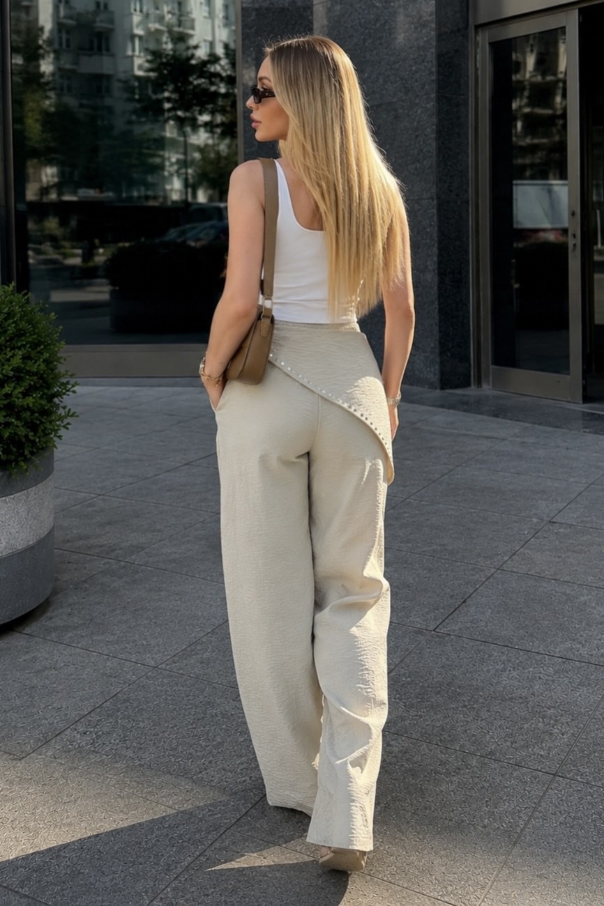 Luna Asimetrik Taş Detaylı Yanları Cepli Wide Leg Pantolon