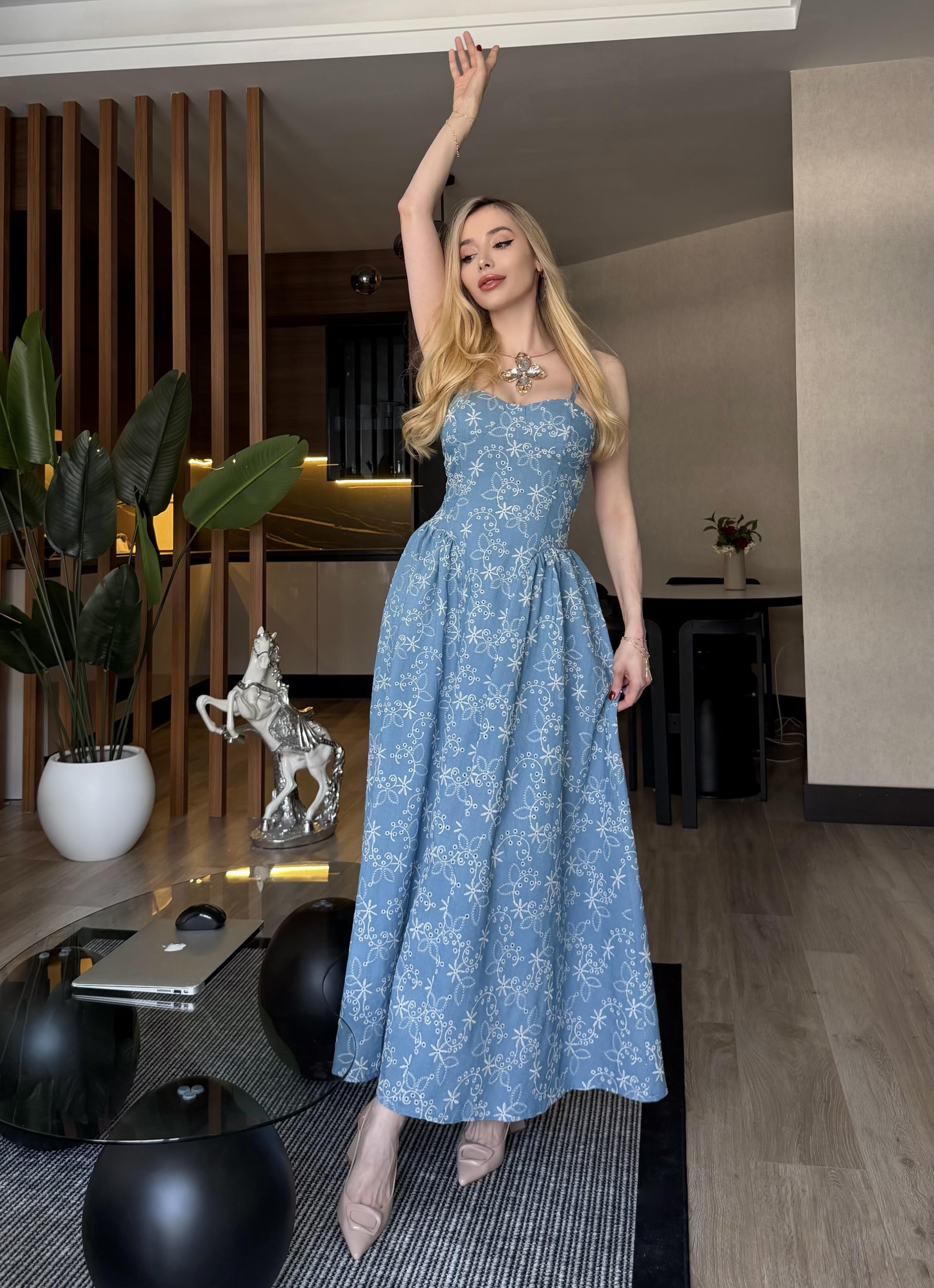 Princess Sky Nakışlı İşlemeli Elbise