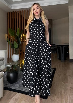 La Vie En Rose Sırt Detaylı Puantiyeli Elbise
