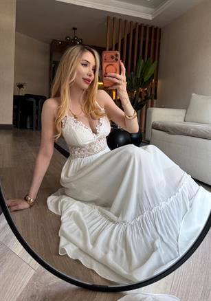 Princess Dream Dantel Detaylı Maxi Elbise