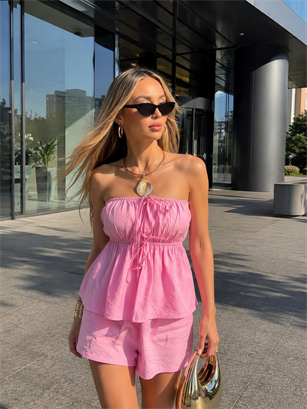 Straplez Bluz ve Yüksek Bel Şortlu Summer Takım
