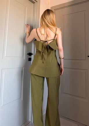 Valencia Soft Touch Bağlama Detaylı Takım Yağ Yeşili