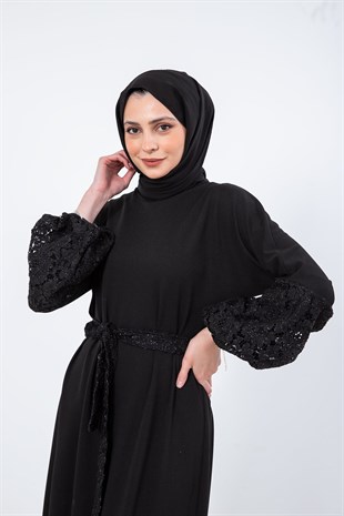 Altı Dantel Detaylı Elbise Siyah