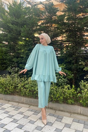 Altı Fırfırlı Pantolonlu Takım Mint