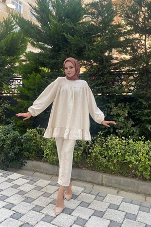 Altı Fırfırlı Pantolonlu Takım Taş