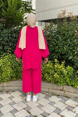 Altı Püsküllü Triko Takım Pembe