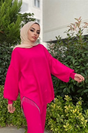 Altı Püsküllü Triko Takım Pembe
