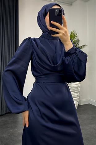 Amber Drape Detay Saten Abiye Lacivert