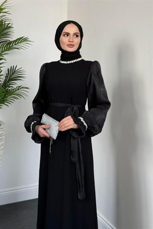 Anna Boynu ve Kolu Baget Taş İşlemeli Abiye Siyah