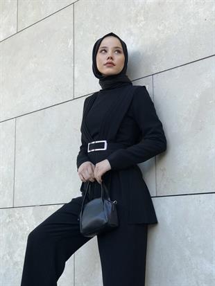 Arkası Pelerinli Tulum Siyah