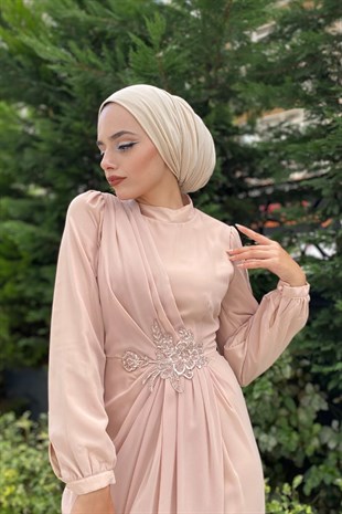Beli İşlemeli Şifon Abiye Vizon