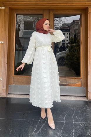 Beli Lastikli Ponpon Elbise Beyaz