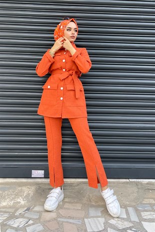 Cepli Düğmeli Pantolonlu Takım Turuncu