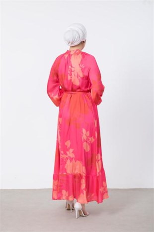 Çiçek Desenli Saten Elbise Pembe
