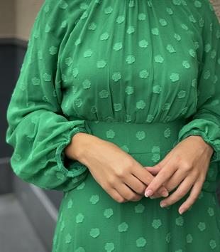 Çiçel İşlemeli Beli Kemerli Elbise Yeşil