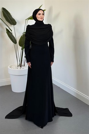 Clarette Degaje Yaka Pelerinli Balık Abiye Siyah