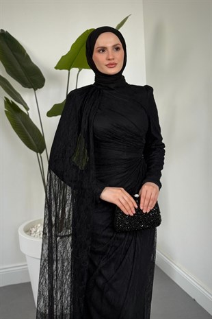 Colettea Yandan Pelerinli Dantel Abiye Siyah