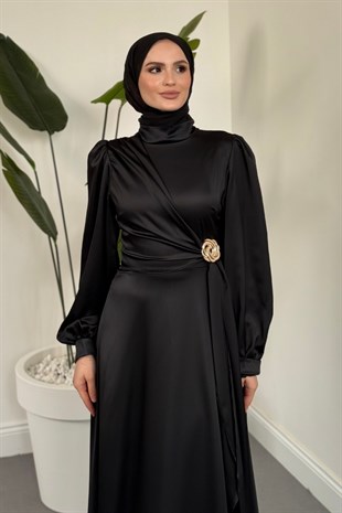Crimson Rose Yandan Tokalı Saten Abiye Siyah