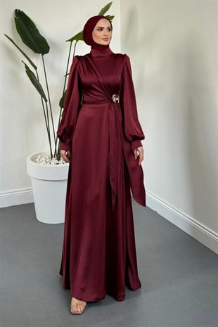 Crimson Rose Yandan Tokalı Saten Abiye Bordo