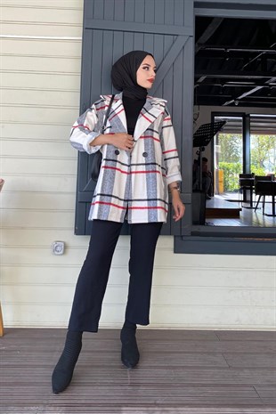 Düz Kaşe Kaban Beyaz