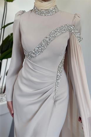 Feriha Yandan Pelerinli Taşlı Özel Tasarım Abiye Taş