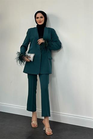 Gloria Kolları Tüy Detay Blazer Ceket Takım Zümrüt