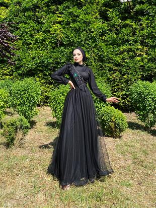 Göğsü Fırfır Taşlı Abiye Siyah